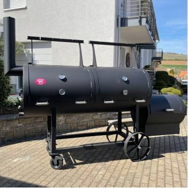 XXXXL Smoker